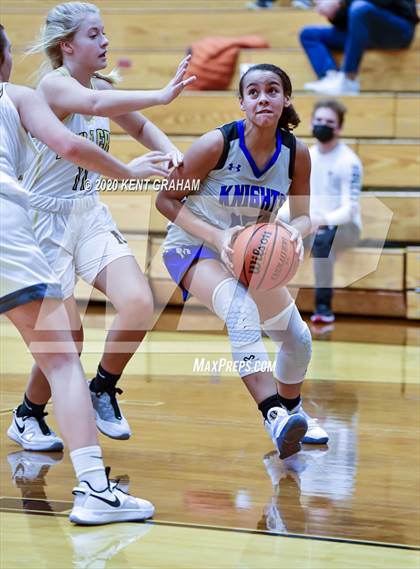 Thumbnail 1 in Mishawaka Marian @ Noblesville photogallery.