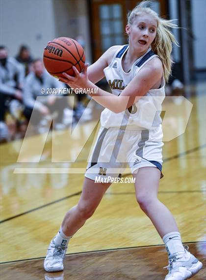 Thumbnail 2 in Mishawaka Marian @ Noblesville photogallery.