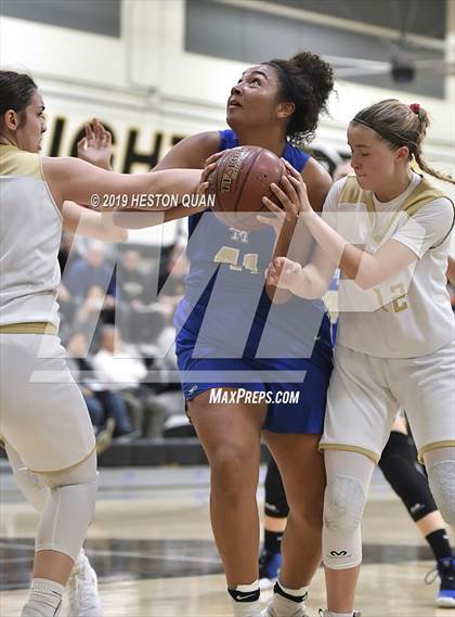 Thumbnail 3 in Santa Margarita @ Foothill photogallery.