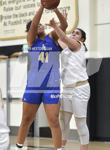 Thumbnail 3 in Santa Margarita @ Foothill photogallery.