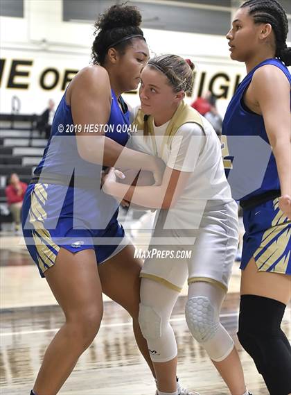 Thumbnail 2 in Santa Margarita @ Foothill photogallery.
