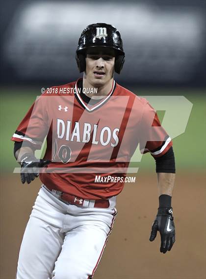 Thumbnail 3 in Mission Viejo vs. Valley Christian (Adidas National Classic) photogallery.