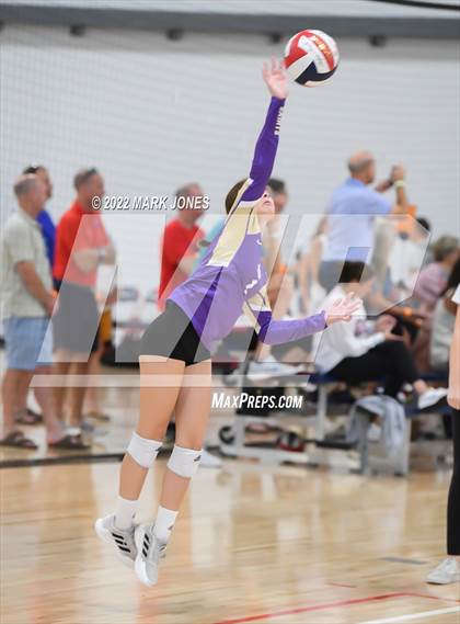 Thumbnail 3 in Notre Dame Prep (AZ) vs. Paul Laurence Dunbar (KY) - (Nike TOC Southwest) photogallery.