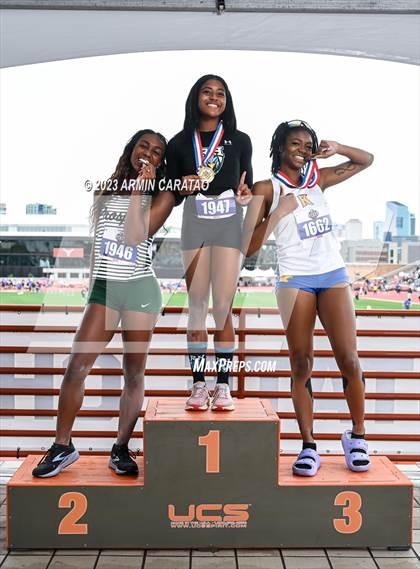 Thumbnail 3 in UIL 6A Track & Field Finals (Awards) photogallery.