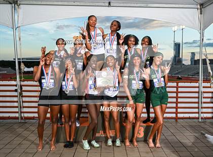 Thumbnail 3 in UIL 6A Track & Field Finals (Awards) photogallery.