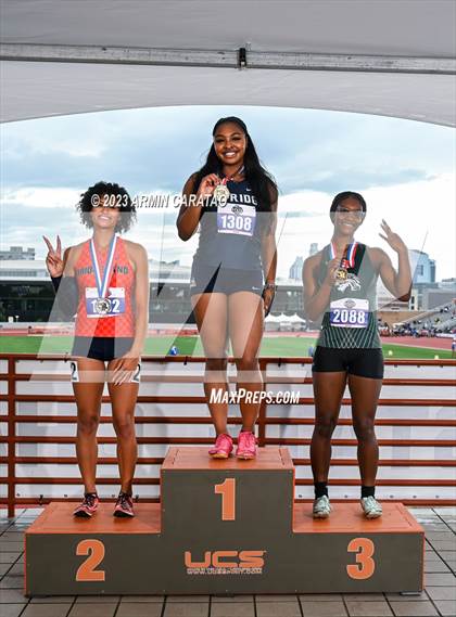 Thumbnail 2 in UIL 6A Track & Field Finals (Awards) photogallery.