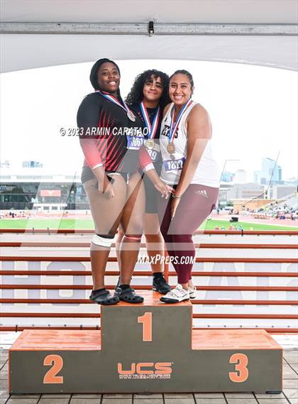 Thumbnail 1 in UIL 6A Track & Field Finals (Awards) photogallery.