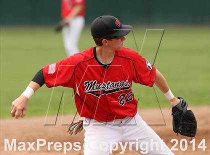Thumbnail 2 in Warde vs. Southington (CIAC Class LL Semifinal) photogallery.