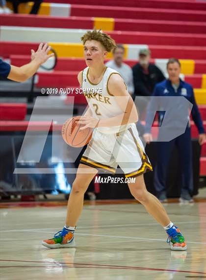 Thumbnail 2 in Francis Parker vs. Sonora (Torrey Pines Holiday Classic) photogallery.
