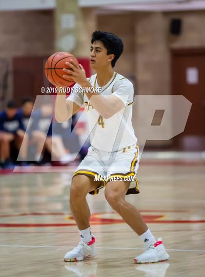 Thumbnail 2 in Francis Parker vs. Sonora (Torrey Pines Holiday Classic) photogallery.