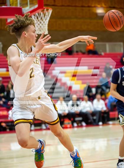 Thumbnail 2 in Francis Parker vs. Sonora (Torrey Pines Holiday Classic) photogallery.
