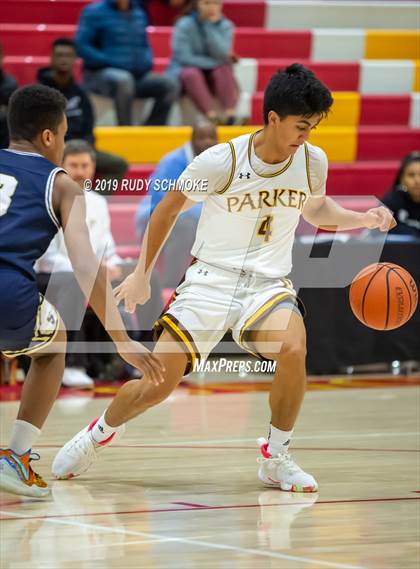 Thumbnail 3 in Francis Parker vs. Sonora (Torrey Pines Holiday Classic) photogallery.