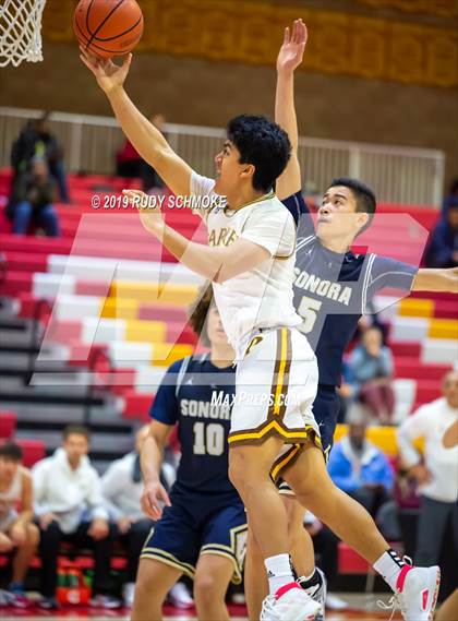 Thumbnail 2 in Francis Parker vs. Sonora (Torrey Pines Holiday Classic) photogallery.