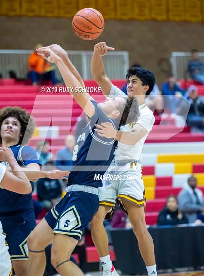 Thumbnail 1 in Francis Parker vs. Sonora (Torrey Pines Holiday Classic) photogallery.