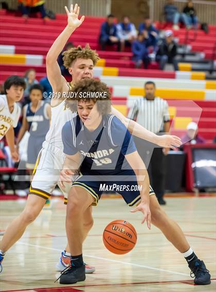 Thumbnail 2 in Francis Parker vs. Sonora (Torrey Pines Holiday Classic) photogallery.