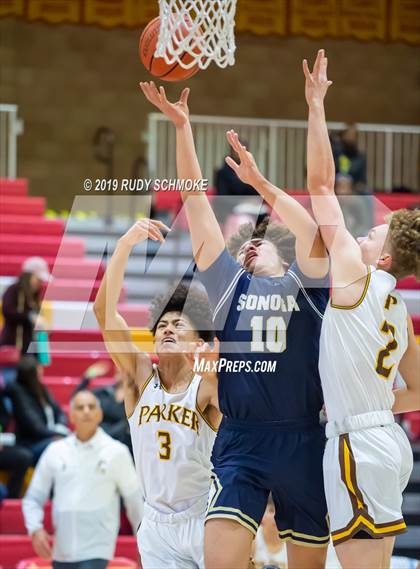 Thumbnail 3 in Francis Parker vs. Sonora (Torrey Pines Holiday Classic) photogallery.