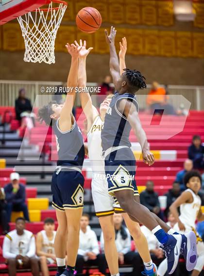 Thumbnail 2 in Francis Parker vs. Sonora (Torrey Pines Holiday Classic) photogallery.