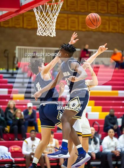Thumbnail 1 in Francis Parker vs. Sonora (Torrey Pines Holiday Classic) photogallery.