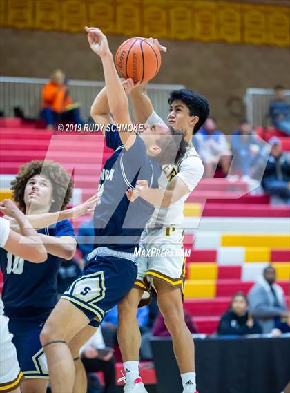 Thumbnail 1 in Francis Parker vs. Sonora (Torrey Pines Holiday Classic) photogallery.