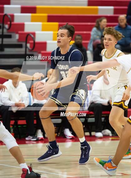 Thumbnail 2 in Francis Parker vs. Sonora (Torrey Pines Holiday Classic) photogallery.