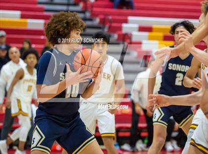 Thumbnail 2 in Francis Parker vs. Sonora (Torrey Pines Holiday Classic) photogallery.