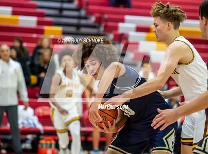 Thumbnail 3 in Francis Parker vs. Sonora (Torrey Pines Holiday Classic) photogallery.