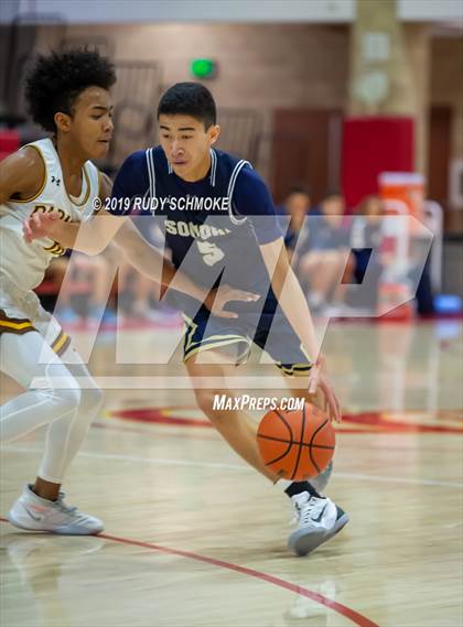 Thumbnail 2 in Francis Parker vs. Sonora (Torrey Pines Holiday Classic) photogallery.