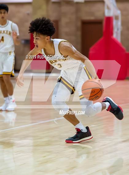 Thumbnail 3 in Francis Parker vs. Sonora (Torrey Pines Holiday Classic) photogallery.