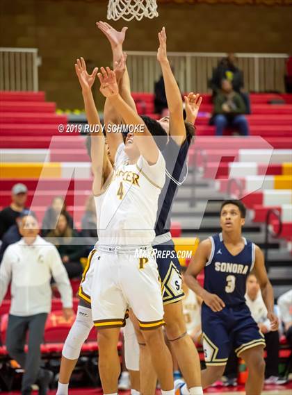 Thumbnail 1 in Francis Parker vs. Sonora (Torrey Pines Holiday Classic) photogallery.