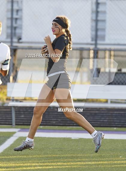 Thumbnail 3 in Lennard vs. Sumner (FHSAA 4A District 8 Semifinal)  photogallery.