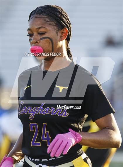 Thumbnail 3 in Lennard vs. Sumner (FHSAA 4A District 8 Semifinal)  photogallery.