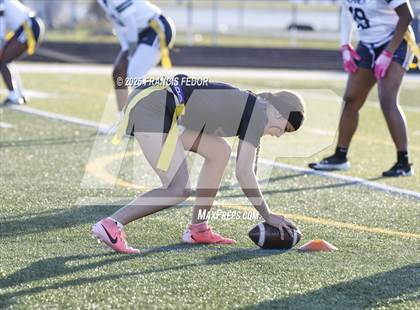 Thumbnail 1 in Lennard vs. Sumner (FHSAA 4A District 8 Semifinal)  photogallery.