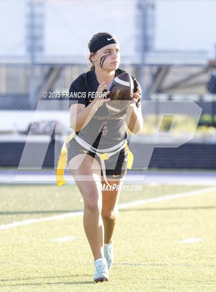 Thumbnail 3 in Lennard vs. Sumner (FHSAA 4A District 8 Semifinal)  photogallery.