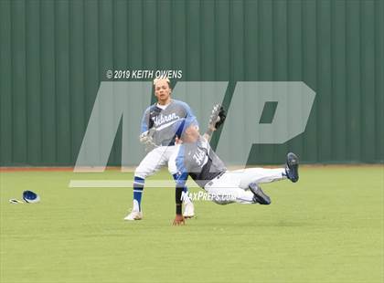 Thumbnail 1 in Mansfield vs. Hebron Game 1 (UIL 6A Area Playoff) photogallery.