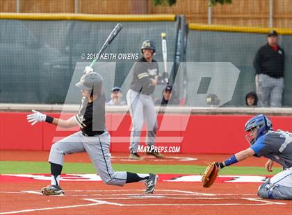 Thumbnail 2 in Mansfield vs. Hebron Game 1 (UIL 6A Area Playoff) photogallery.