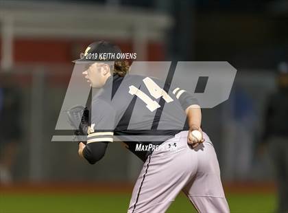 Thumbnail 2 in Mansfield vs. Hebron Game 1 (UIL 6A Area Playoff) photogallery.