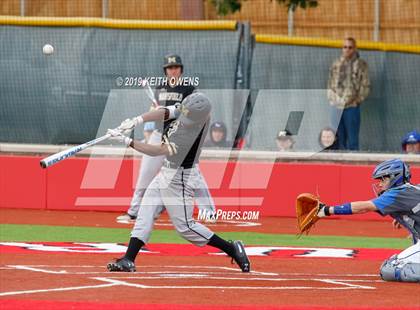 Thumbnail 3 in Mansfield vs. Hebron Game 1 (UIL 6A Area Playoff) photogallery.