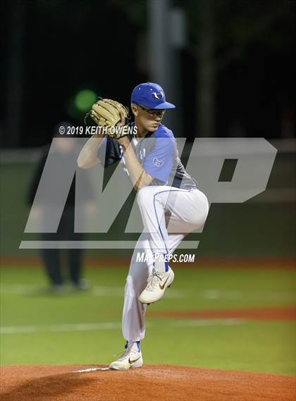 Thumbnail 1 in Mansfield vs. Hebron Game 1 (UIL 6A Area Playoff) photogallery.