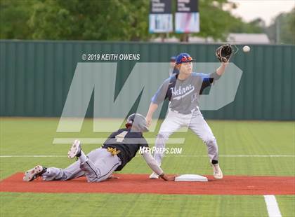 Thumbnail 1 in Mansfield vs. Hebron Game 1 (UIL 6A Area Playoff) photogallery.