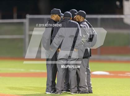 Thumbnail 2 in Mansfield vs. Hebron Game 1 (UIL 6A Area Playoff) photogallery.