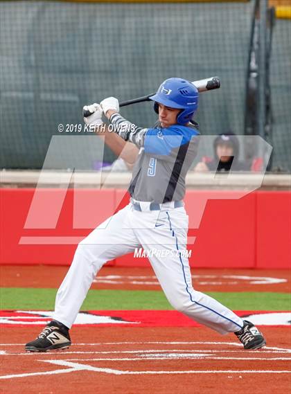 Thumbnail 3 in Mansfield vs. Hebron Game 1 (UIL 6A Area Playoff) photogallery.