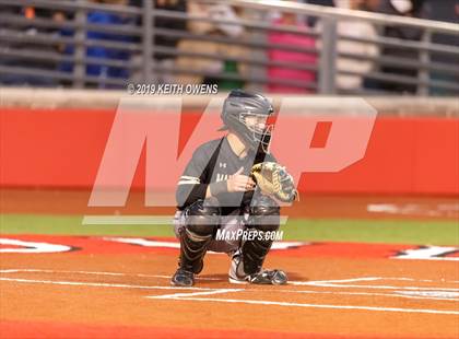 Thumbnail 2 in Mansfield vs. Hebron Game 1 (UIL 6A Area Playoff) photogallery.