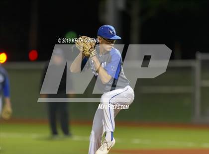 Thumbnail 3 in Mansfield vs. Hebron Game 1 (UIL 6A Area Playoff) photogallery.
