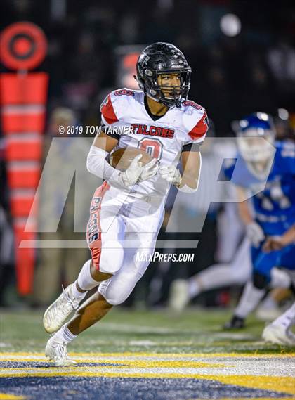 Thumbnail 2 in Newman Central Catholic vs. Gibson City-Melvin-Sibley (IHSA 2A 2nd Round Playoff) photogallery.