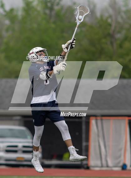 Thumbnail 1 in East Aurora vs Jamesville-DeWitt (NYSPHSAA Class C Semifinal) photogallery.