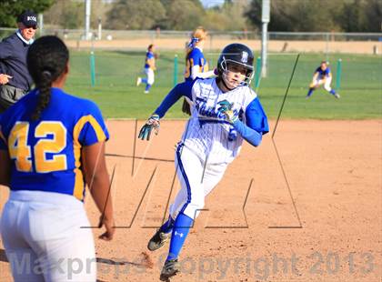 Thumbnail 3 in Rocklin vs. Del Campo photogallery.