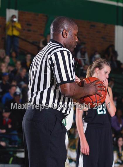 Thumbnail 3 in Sultana vs. Canyon (CIF SS Playoffs) photogallery.