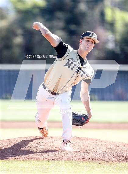 Thumbnail 1 in Bellarmine College Prep @ Archbishop Mitty photogallery.