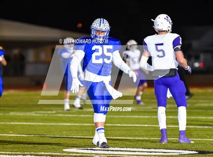 Thumbnail 2 in Mart vs. Stratford (UIL 2A Division 1 Semifinal) photogallery.