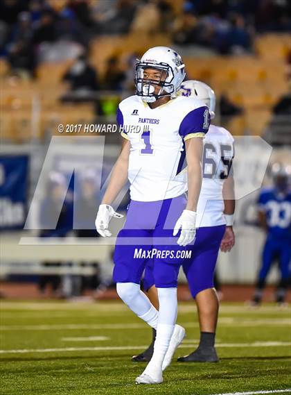 Thumbnail 1 in Mart vs. Stratford (UIL 2A Division 1 Semifinal) photogallery.